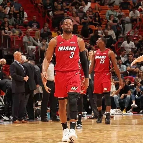 新赛季唯一无外援的球队！四川男篮全华班出战CBA揭幕战（CBA揭幕战：四川男篮以全华班出战，成新赛季唯一无外援球队）