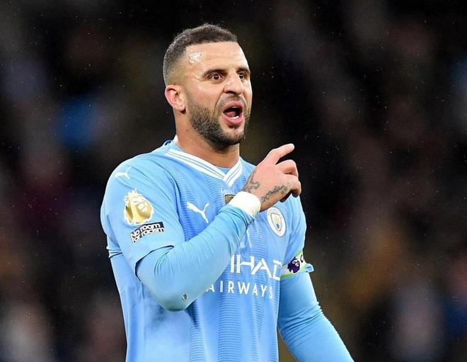 6枚金牌告急！王励勤走险棋，48岁新帅真能顶住吗？（六金岌岌可危！王励勤出险招，48岁新帅能扛住吗？）