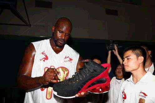 消息人士称，利物浦已开启谈判，有意以5000万英镑签下德甲顶级球员之一。（传利物浦启动谈判，拟斥资5000万英镑签下德甲顶级球星之一）