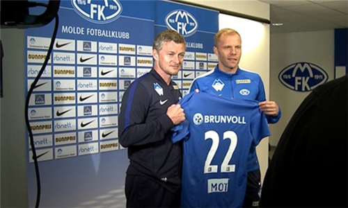 镜报：安东尼愿大幅降薪回归贝蒂斯，已拒绝胜利、博塔弗戈（镜报：安东尼愿为重返贝蒂斯大幅降薪，已拒绝利雅得胜利与博塔弗戈）