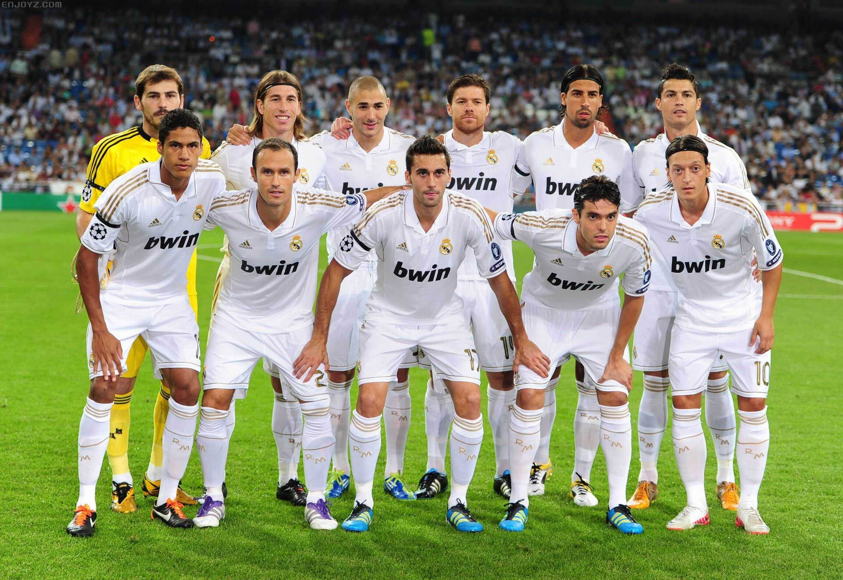 湖人二队板凳席上还有一名可靠的得分手，他的进攻效率相当不错？（湖人替补席仍有可靠得分手，进攻效率不俗？）