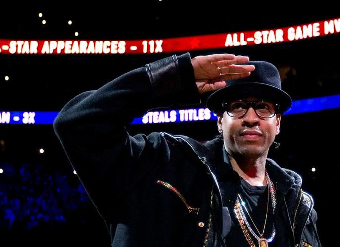 西甲12月最佳教练候选：弗里克、冈萨雷斯以及吉拉德斯入围（西甲12月最佳教练提名出炉：弗里克、冈萨雷斯、吉拉德斯入选）