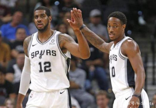 斯基拉：富勒姆想签米兰边锋丘库埃泽，已经开启球员转会谈判（斯基拉：富勒姆求购米兰翼锋丘库埃泽，转会谈判已启动）