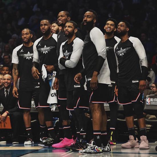 记者：辽宁铁人与俄超马哈奇卡拉有意签下哥伦比亚中场萨缅托（记者：辽宁铁人与俄超球队马哈奇卡拉均有意引进哥伦比亚中场萨缅托）