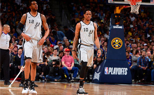 自意甲首秀以来代表同一球队参与超过100球，莱奥是同期第4人（莱奥自意甲首秀至今为同队参与破百球，位列同期第4）