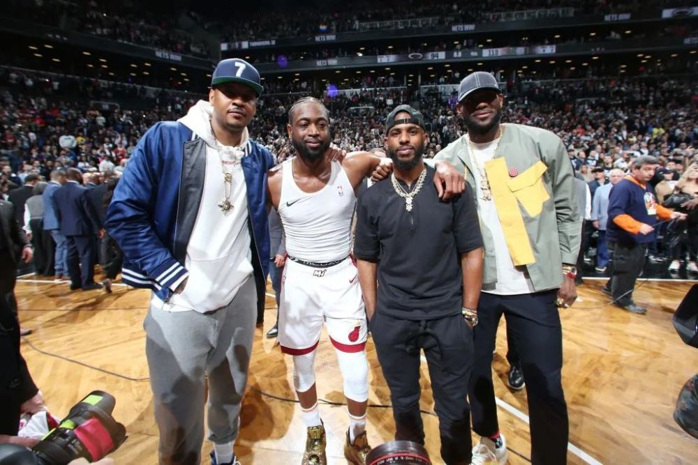 活塞进入重建阶段动作频繁（活塞开启重建模式，动作不断）