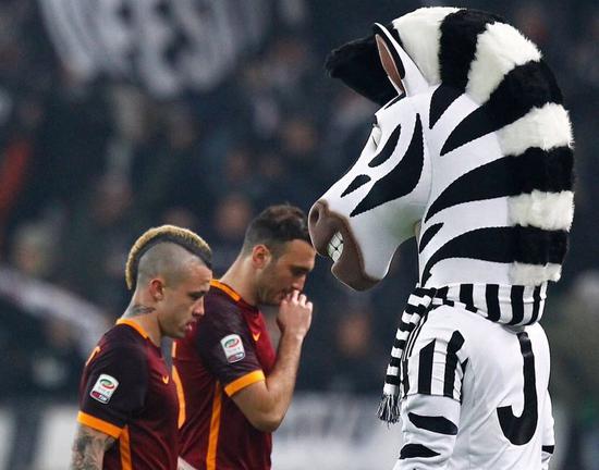 勇士126-116独行侠 球员评价：4人优秀，5人及格，2人低迷（勇士126-116力克独行侠：4人出色、5人合格、2人低迷）