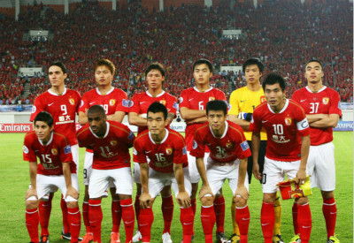 邓亚萍怒揭3人窘境！樊振东夺冠反显男乒危机，统治时代真要终结？（邓亚萍直言三人陷困境，樊振东夺冠难掩男乒隐忧，统治时代要落幕？）