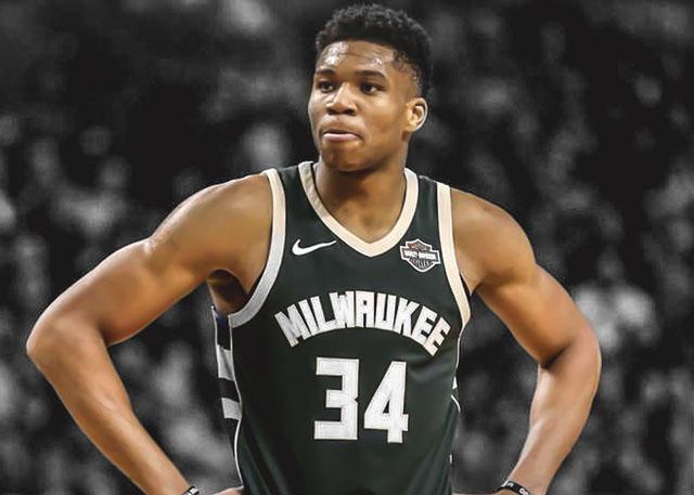 俨然核心！小迈克尔·波特各种硬解 半场14中9&三分7中4轰22分4板（打出核心风范！小迈克尔·波特多次强硬终结，半场14投9中、三分7投4中砍下22分4板）