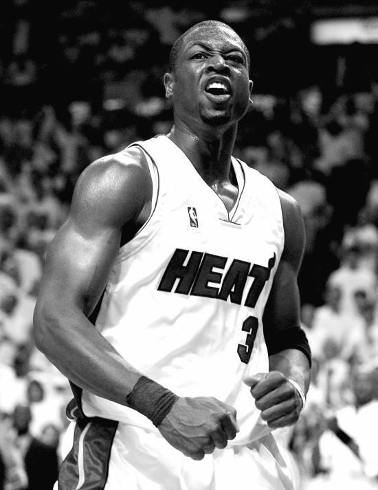 美记：某高管预计哈登会在今冬进入交易讨论，后者有“否决权”（美媒记者：有高管预计哈登今冬将进入交易讨论，且其拥有否决权）