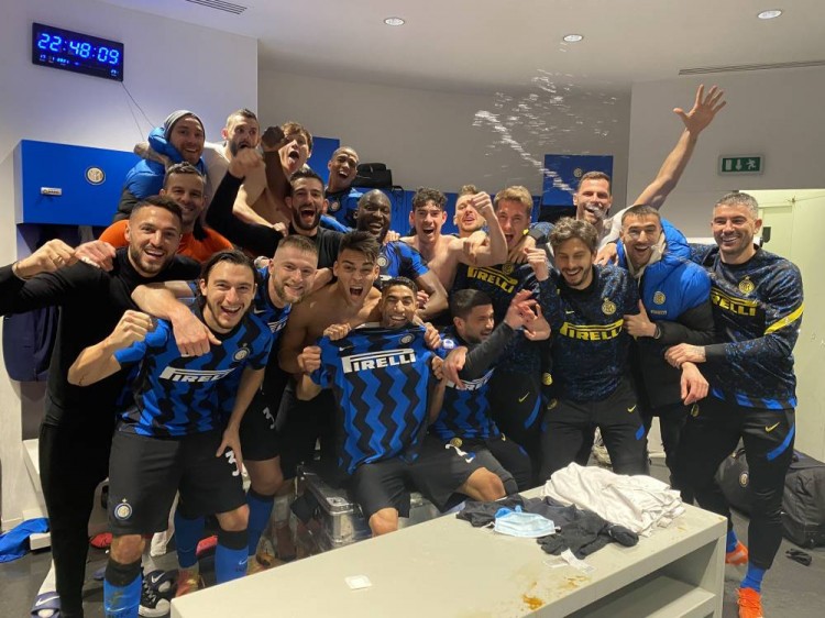 英媒：曼联关注莱比锡边锋迪奥曼德，球员被标价8700万镑（英媒称曼联盯上莱比锡翼锋迪奥曼德，标价8700万英镑）